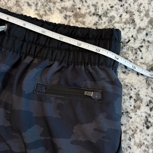 Vuori Women’s Clementine 2.0 Shorts Small - Picture 7 of 9